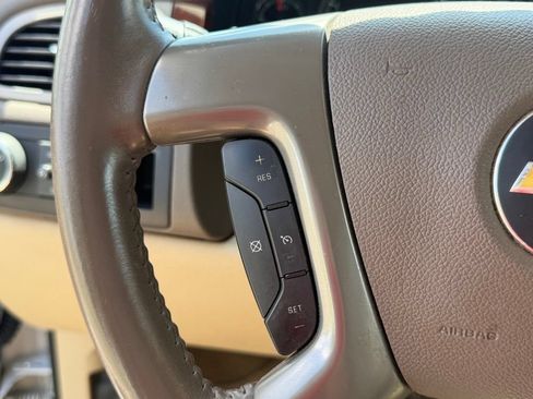 Used 2013 Chevrolet Tahoe LT RWD image 19