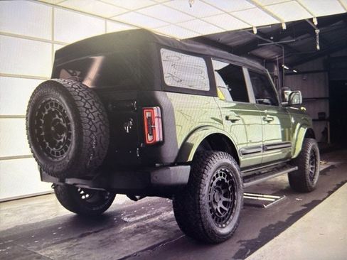 Used 2022 Ford Bronco Outer Banks image 4