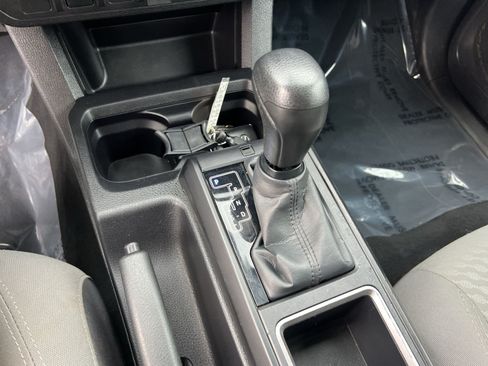 Used 2023 Toyota Tacoma SR AWD/4WD image 21