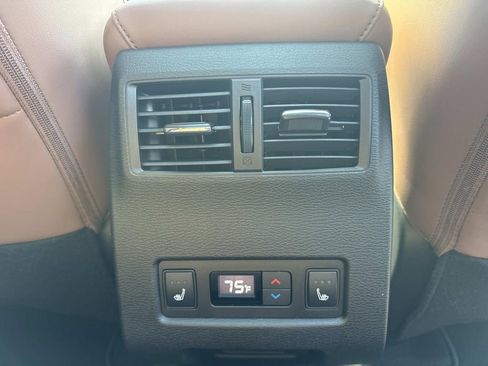 New 2026 Mitsubishi Outlander SEL image 19