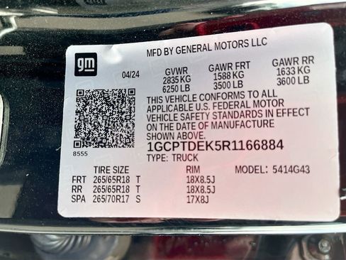 Used 2024 Chevrolet Colorado Z71 w/ Z71 Convenience Package 2 AWD/4WD image 30