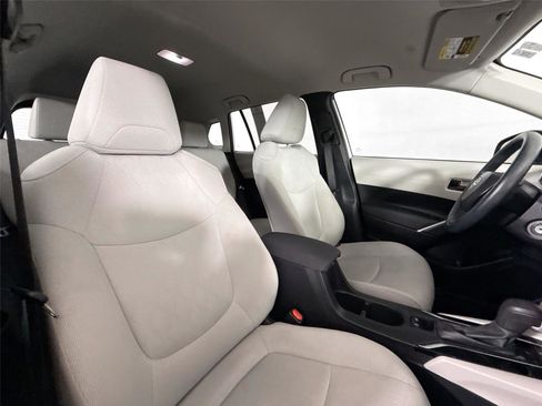 Certified 2024 Toyota Corolla Cross L FWD image 37