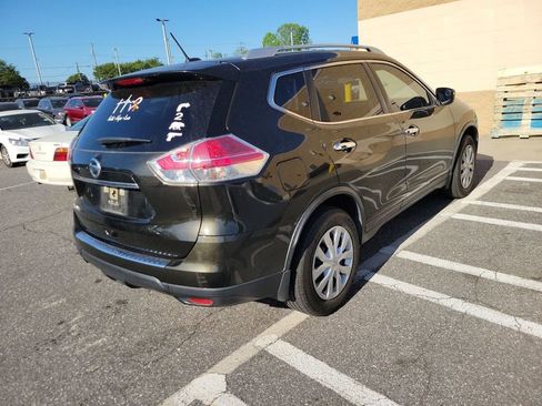 Used 2016 Nissan Rogue S w/ Appearance Package FWD image 3