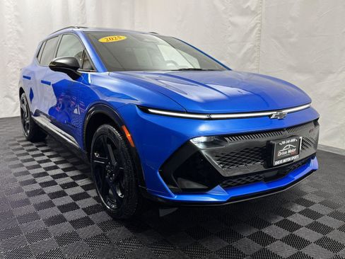 Used 2025 Chevrolet Equinox EV RS image 17