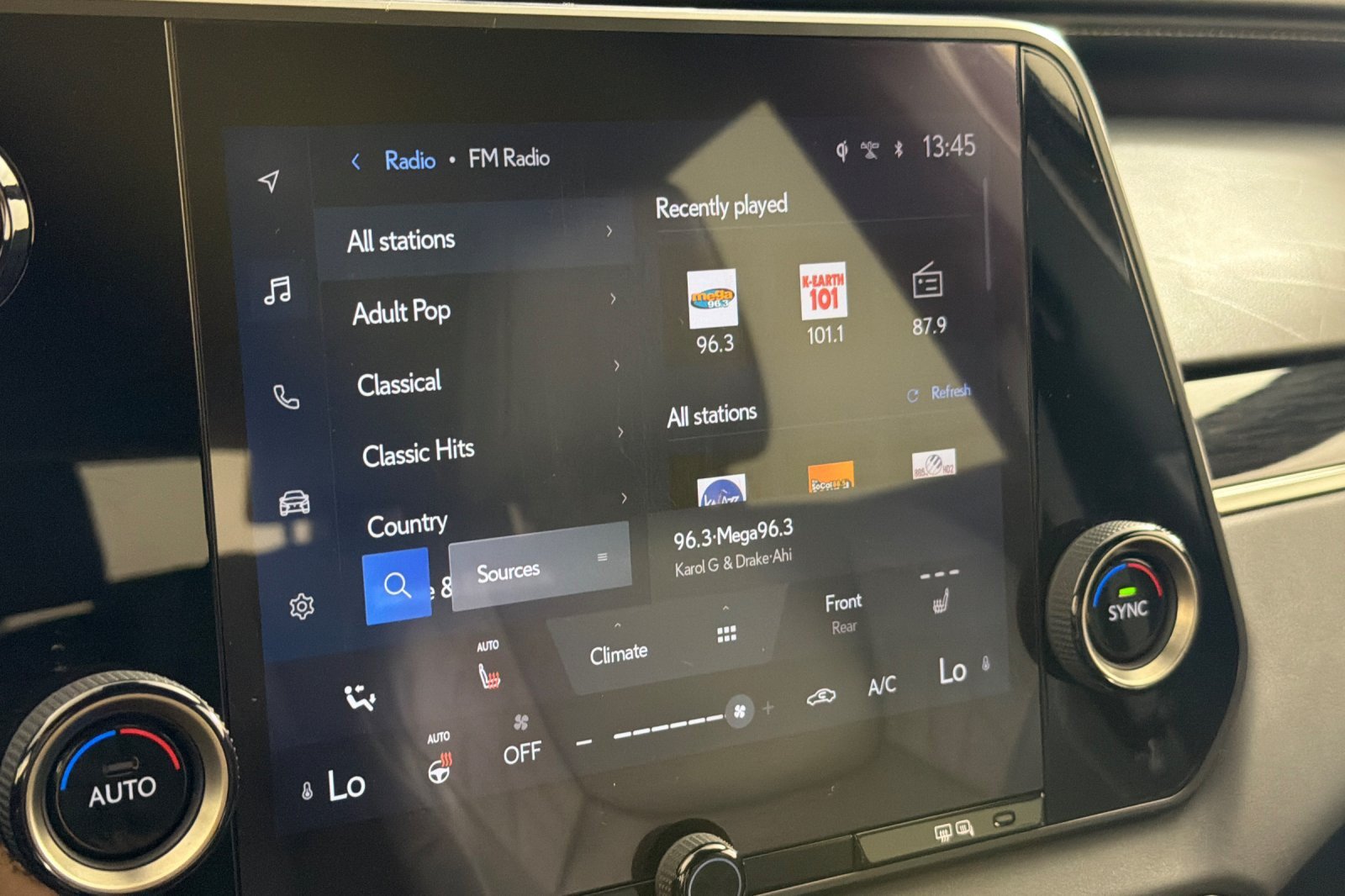 Used 2024 Lexus RX 350 FWD w/ Technology Package image 16