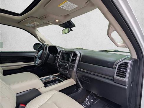 Used 2020 Ford Expedition Platinum image 24