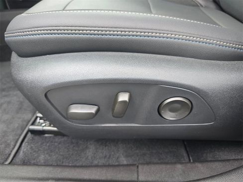 Used 2024 Chevrolet Equinox EV LT image 21