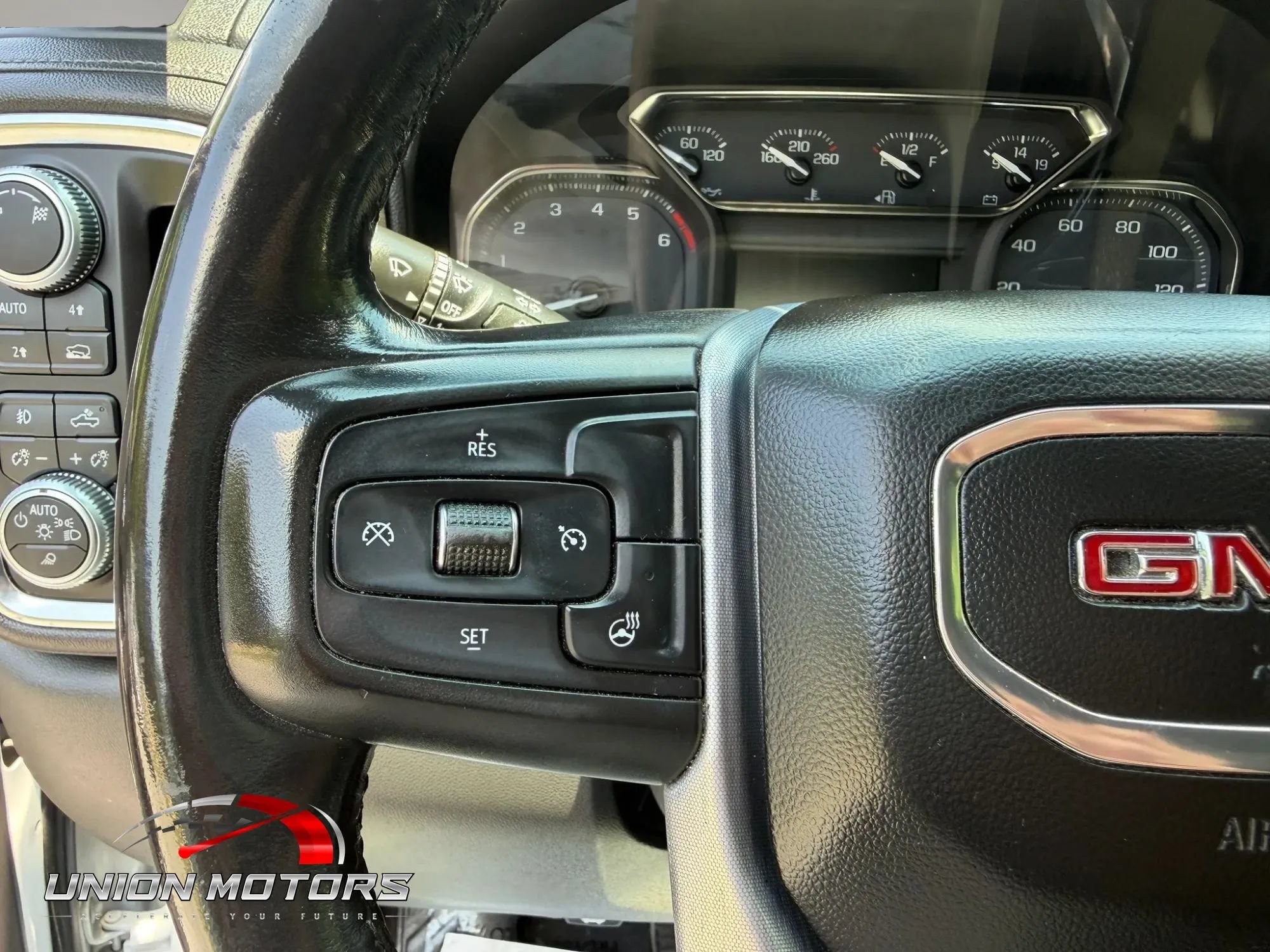 Used 2019 GMC Sierra 1500 SLT w/ SLT Premium Package AWD/4WD image 29
