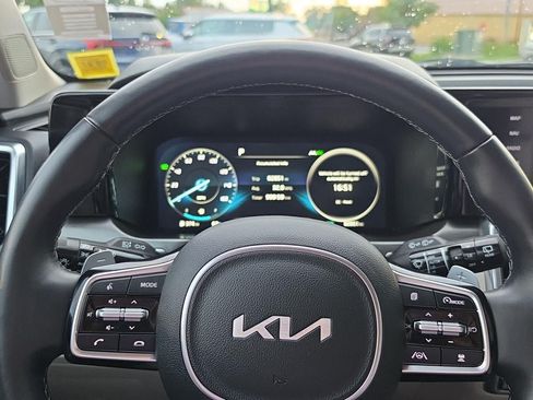 Used 2023 Kia Sorento SX Prestige w/ Panoramic Sunroof Package AWD/4WD image 56