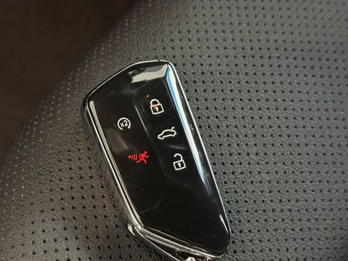 Used 2026 Volkswagen Atlas Cross Sport SE AWD/4WD image 27