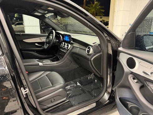 Used 2022 Mercedes-Benz GLC 300 GLC 300 image 28