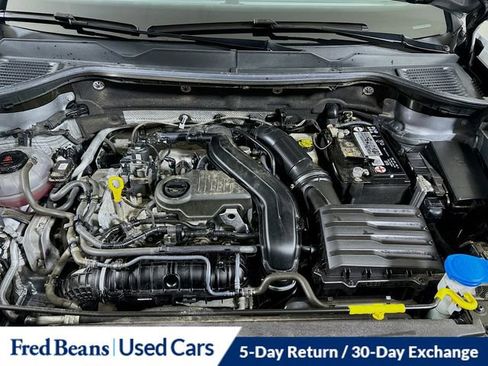 Used 2022 Volkswagen Taos SEL image 31