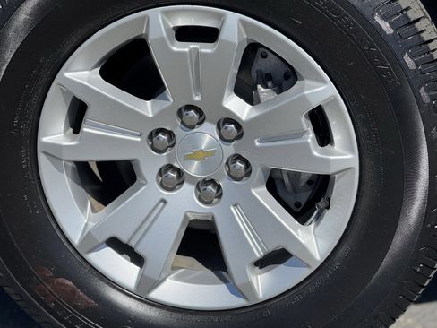 Used 2020 Chevrolet Colorado LT w/ LT Convenience Package RWD image 8