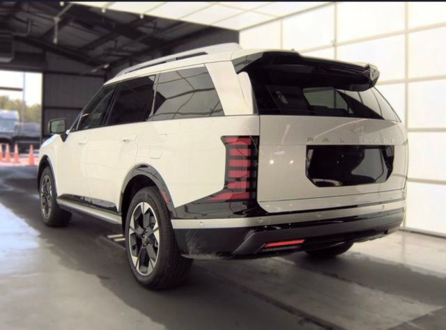 Used 2026 Hyundai Palisade Limited AWD/4WD image 5