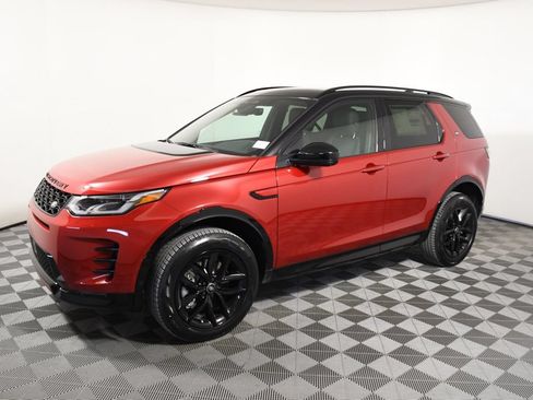 Certified 2025 Land Rover Discovery Sport Dynamic SE AWD/4WD image 2