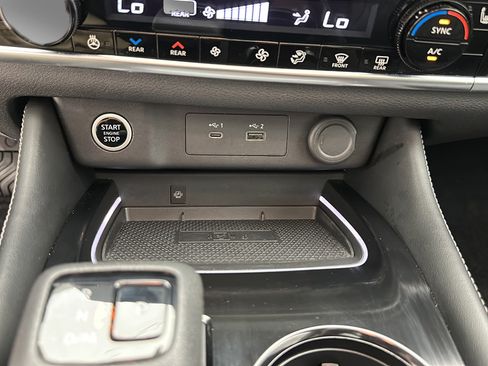 Used 2023 Nissan Rogue Platinum w/ Platinum Premium Package AWD/4WD image 22