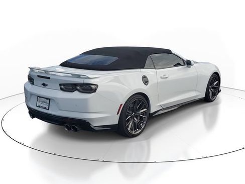 Certified 2022 Chevrolet Camaro ZL1 RWD image 4