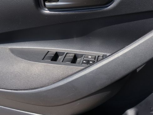 Used 2025 Toyota Corolla LE FWD image 27
