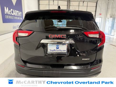 Used 2022 GMC Terrain SLE AWD/4WD image 6