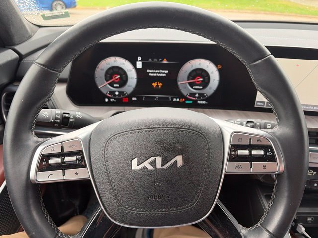 Used 2023 Kia Telluride SX Prestige AWD/4WD image 4