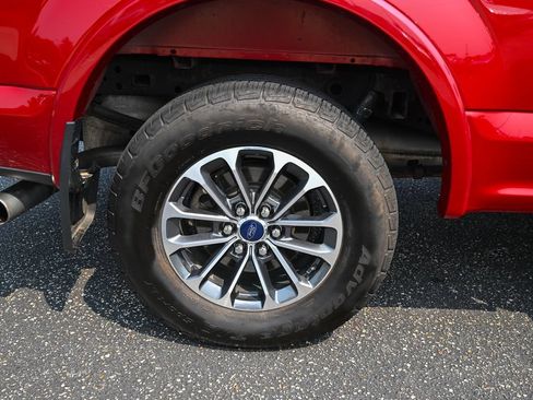 Used 2018 Ford F150 XLT w/ Equipment Group 302A Luxury AWD/4WD image 14
