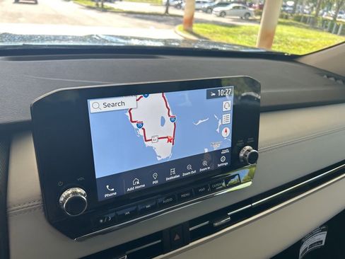 New 2025 Mitsubishi Outlander SEL image 11