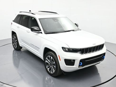 Used 2023 Jeep Grand Cherokee Overland w/ Luxury Tech Group IV image 31