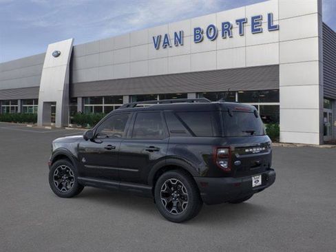 New 2025 Ford Bronco Sport Outer Banks w/ Outer Banks Tech Package+ image 4