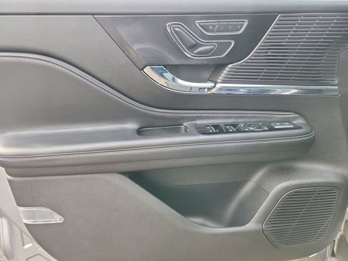 Certified 2022 Lincoln Corsair Reserve w/ Elements Package AWD/4WD image 9