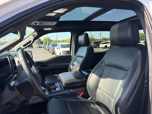 Used 2025 Ford F150 Lariat w/ Equipment Group 502A High AWD/4WD image 31