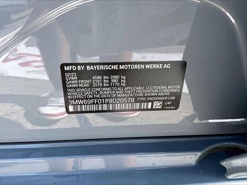 Used 2023 BMW 330i Sedan w/ M Sport Package image 34