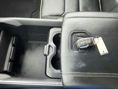 Used 2024 RAM 1500 Laramie image 25