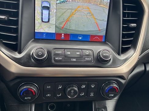 Used 2018 GMC Acadia Denali w/ Technology Package image 11