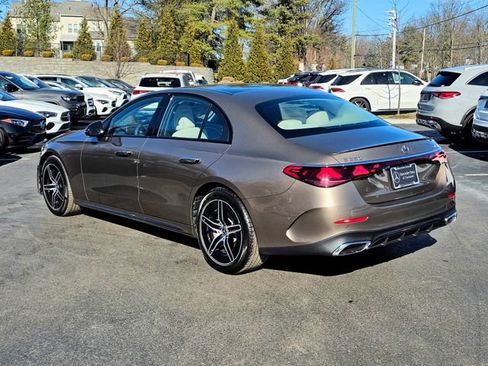 New 2026 Mercedes-Benz E 350 4MATIC Sedan image 11
