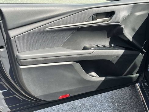 Used 2025 Toyota Camry SE FWD image 14