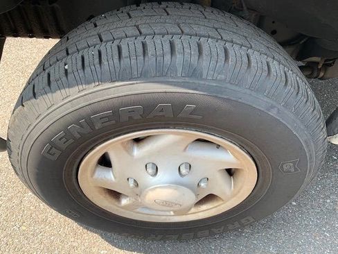 Used 2003 Ford E-250 and Econoline 250 Extended image 25