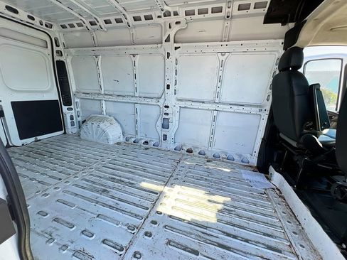 Used 2023 RAM ProMaster 2500 FWD image 25
