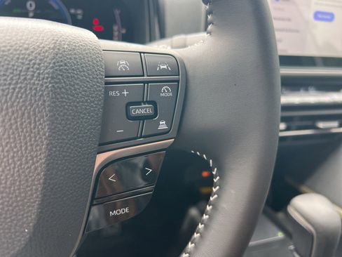 Used 2026 Toyota Camry SE FWD image 19