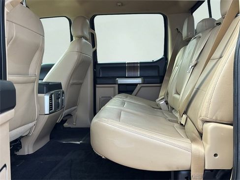 Used 2015 Ford F150 Lariat image 15