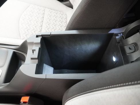 Used 2024 Chevrolet Equinox LS w/ LS Convenience Package FWD image 25