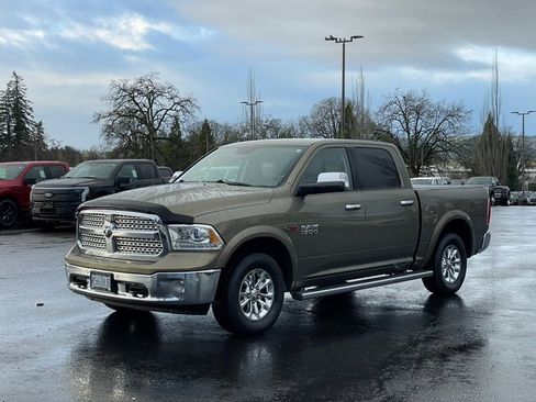 Used 2015 RAM 1500 Laramie w/ Convenience Group image 7