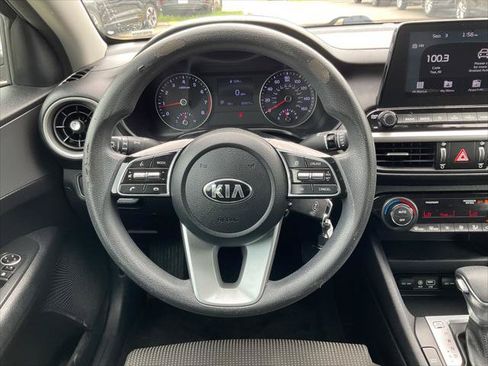 Used 2019 Kia Forte LXS FWD image 29