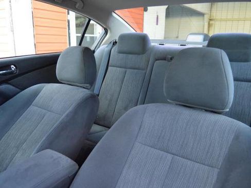 Used 2010 Nissan Altima 2.5 S FWD image 36