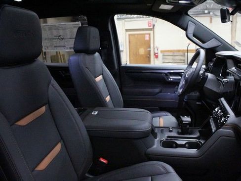 New 2026 GMC Sierra 1500 AT4 w/ AT4 Premium Package image 12