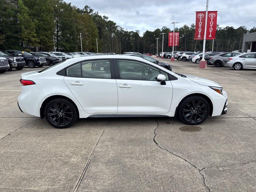 Certified 2026 Toyota Corolla SE FWD image 9
