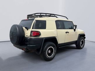 Used 2010 Toyota FJ Cruiser 4WD video 3