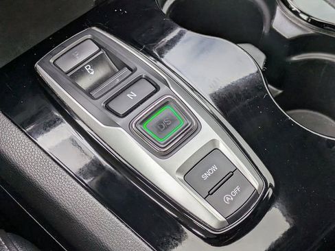 Used 2017 Honda Pilot Touring image 28