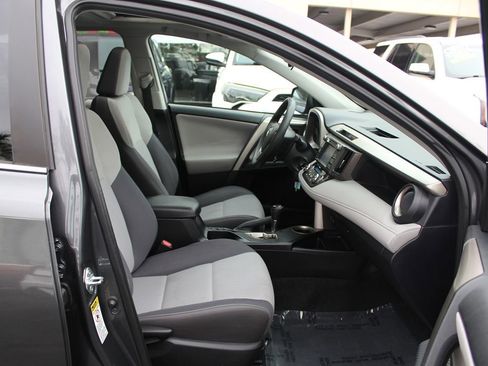 Used 2014 Toyota RAV4 XLE image 23