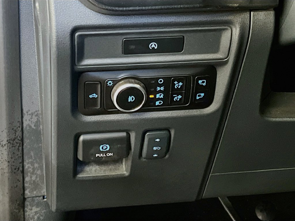 Used 2025 Ford F150 Lariat w/ Equipment Group 501A Mid AWD/4WD image 10