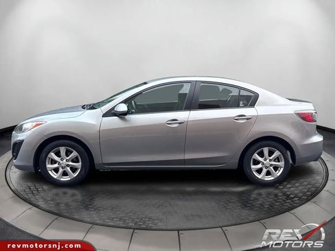 Used 2011 MAZDA MAZDA3 i Touring image 2
